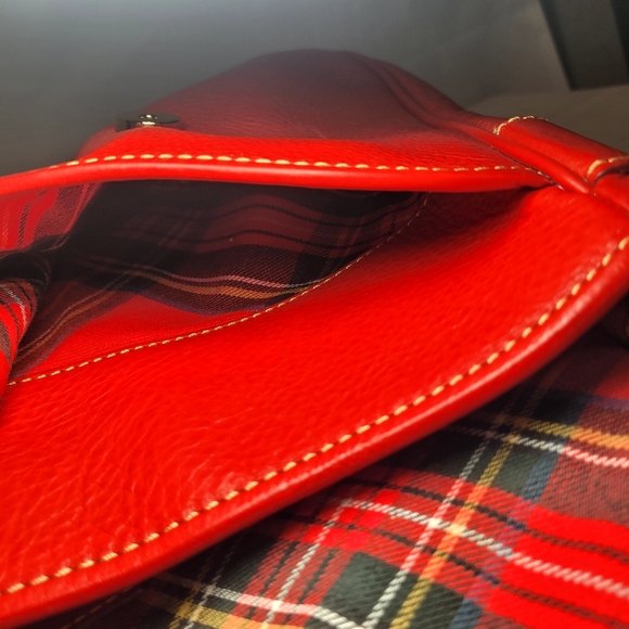 Dooney & Bourke Red Florentine Ivory Sherpa Crossbody Shoulder Saddle Bag - Picture 12 of 16